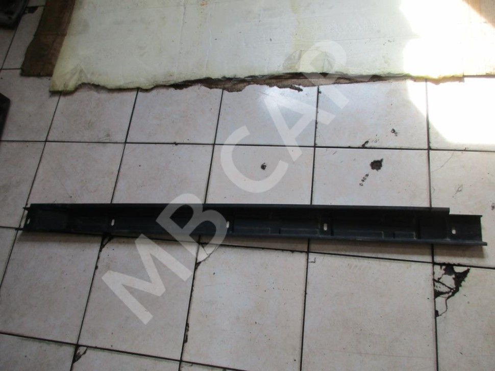 Кронштейн крепления порога MERCEDES-BENZ M-класс W164 рестайлинг (2008 - 2011) фото 1 — Разборка Мерседес