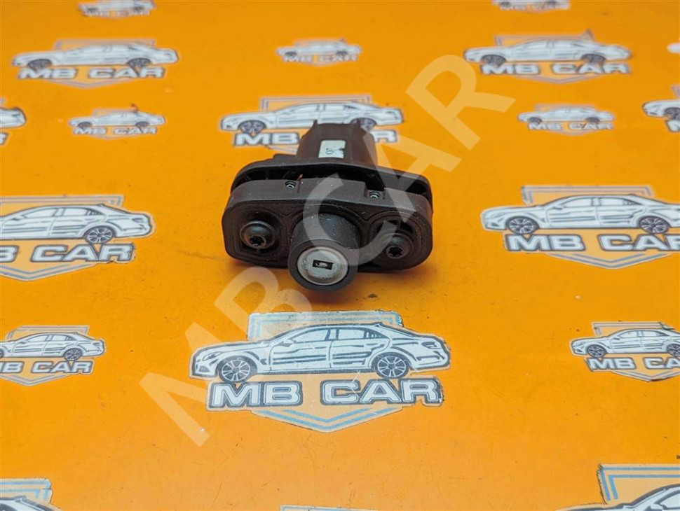 Замок багажника MERCEDES-BENZ S-класс W221 (2005 - 2009) фото 1 &mdash; Разборка Мерседес