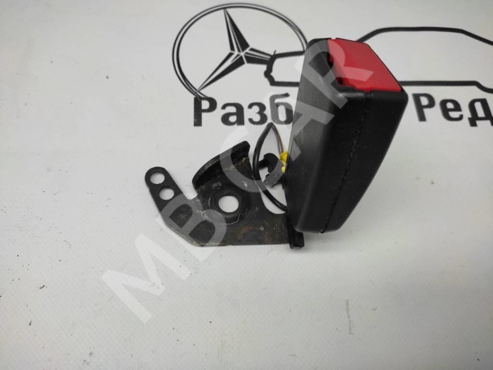 Замок ремня безопасности MERCEDES-BENZ C-класс W204/S204 (2006 - 2011) фото 1 — Разборка Мерседес