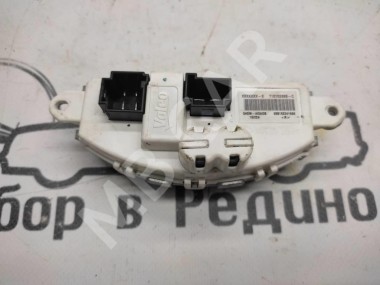 Реле моторчика печки MERCEDES-BENZ M-класс W166 (2011 - 2015) — Разборка Мерседес