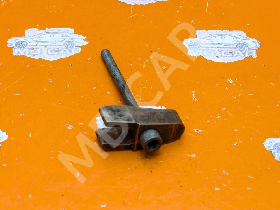 Кронштейн крепления форсунок MERCEDES-BENZ Sprinter W901-905 (1995 - 2006) фото 1 &mdash; Разборка Мерседес