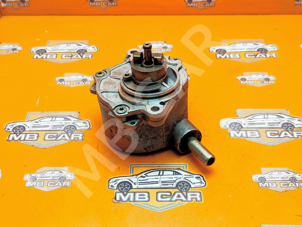 Насос вакуумный MERCEDES-BENZ S-класс W220 (1998 - 2005) фото 1 &mdash; Разборка Мерседес