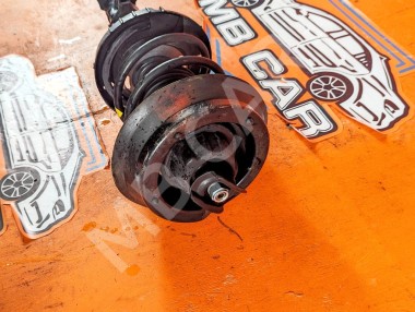 Стойка передняя MERCEDES-BENZ C-класс W203/S203/CL203 рестайлинг (2004 - 2008) &mdash; Разборка Мерседес