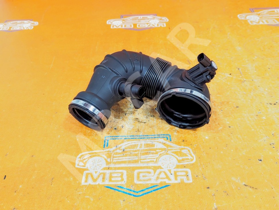 Патрубок воздушный MERCEDES-BENZ GLE-класс W166 (2015 - 2018) фото 1 — Разборка Мерседес