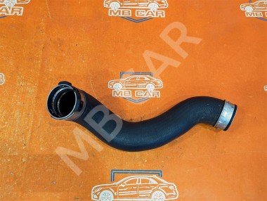 Патрубок интеркулера MERCEDES-BENZ CLS-класс C218/X218 (2010 - 2014) — Разборка Мерседес