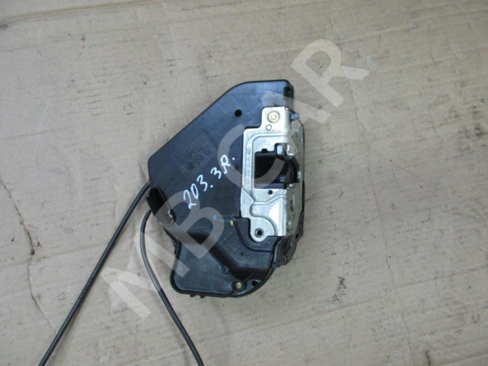 Замок двери задней правой MERCEDES-BENZ C-класс W203/S203/CL203 рестайлинг (2004 - 2008) фото 1 — Разборка Мерседес
