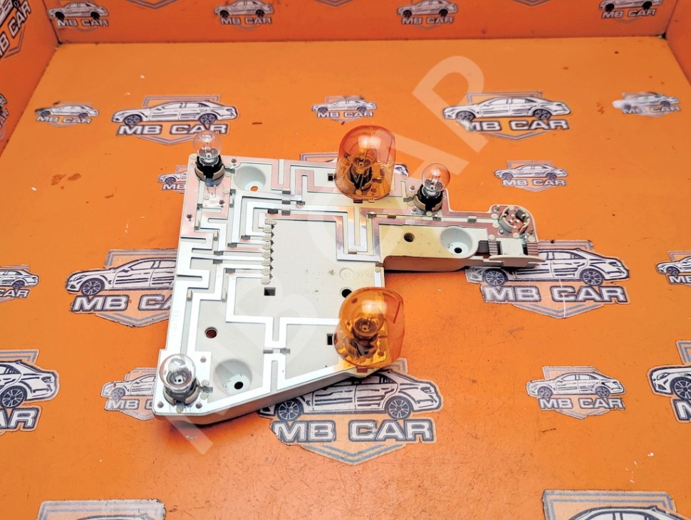 Плата заднего фонаря MERCEDES-BENZ E-класс W211/S211 (2002 - 2006) фото 1 — Разборка Мерседес