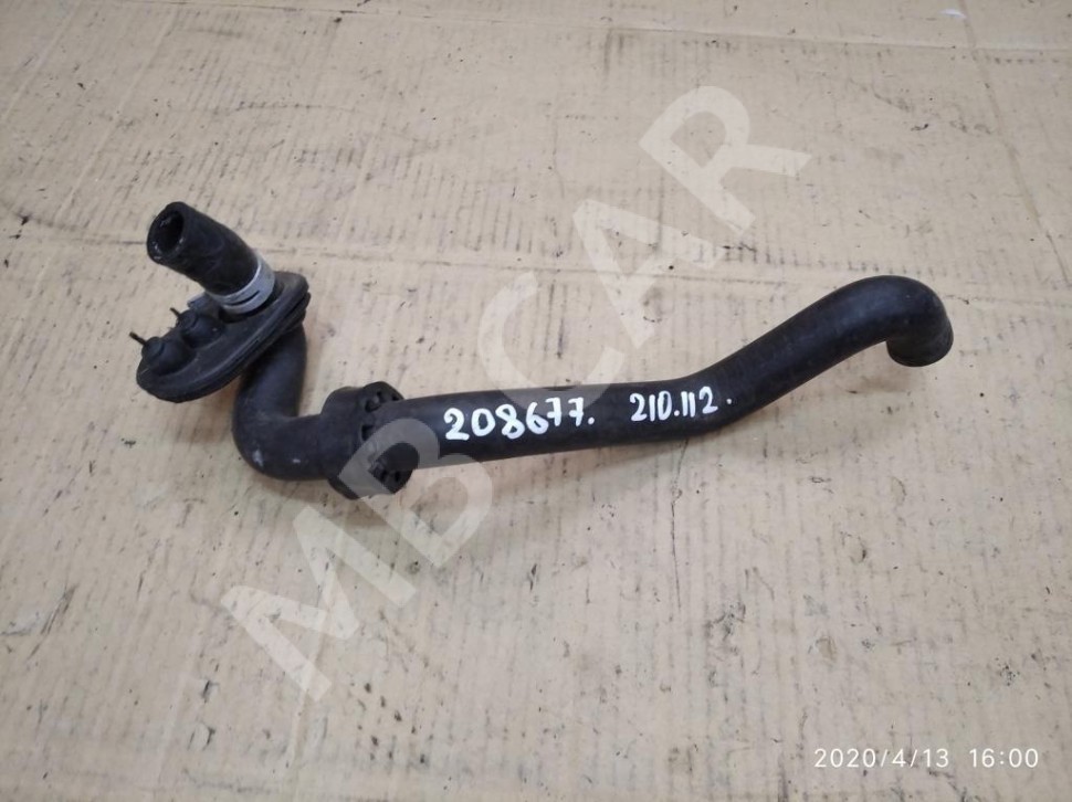 Патрубок ОЖ MERCEDES-BENZ E-класс W210/S210 (1995 - 1999) фото 1 — Разборка Мерседес