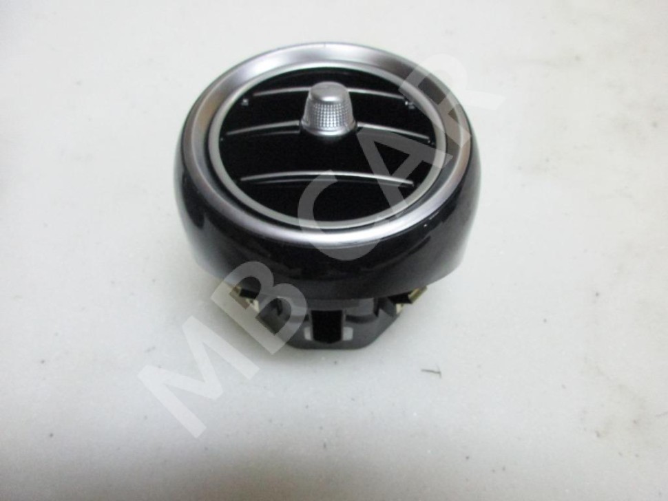 Воздуховод MERCEDES-BENZ C-класс W205/S205/C205/A205 (2014 - 2018) фото 1 &mdash; Разборка Мерседес