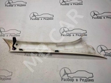 Накладка передней стойки MERCEDES-BENZ R-класс W251 (2005 - 2007) — Разборка Мерседес