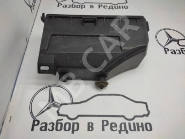 Корпус блока предохранителей MERCEDES-BENZ R-класс W251 (2005 - 2007) — Разборка Мерседес