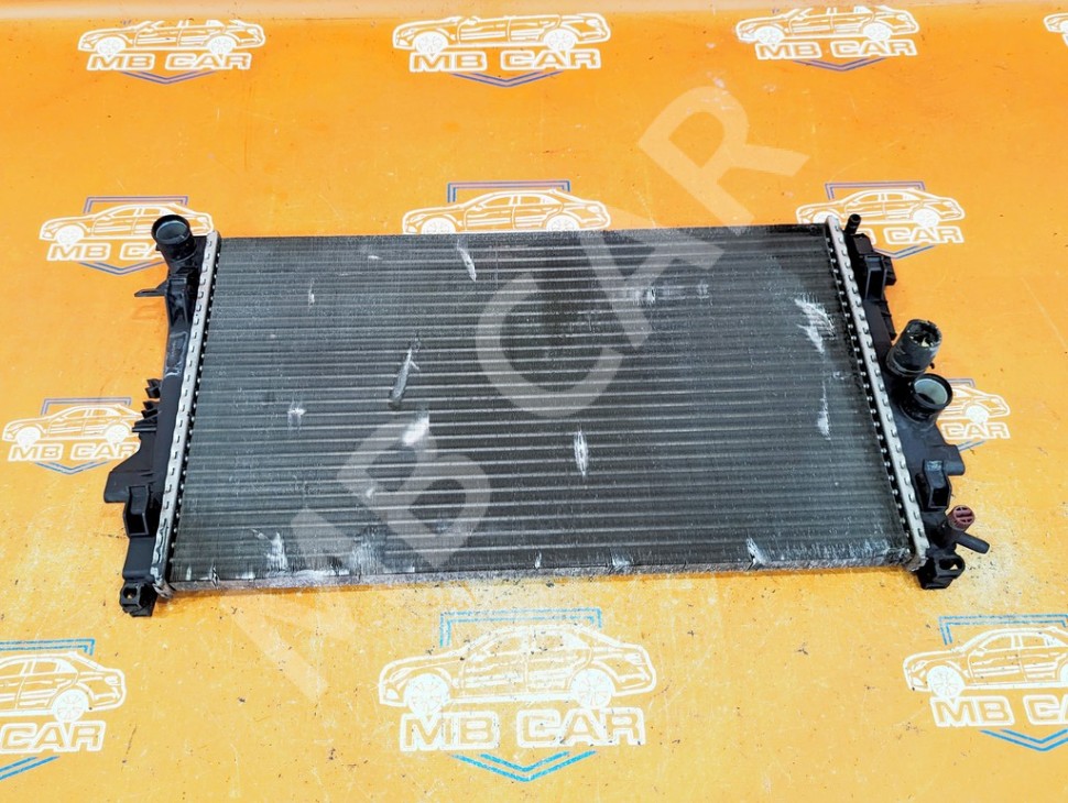 Радиатор MERCEDES-BENZ V-класс W639 (2003 - 2014) фото 1 — Разборка Мерседес