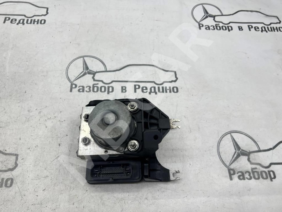Блок ABS MERCEDES-BENZ A-класс W176 (2012 - 2015) фото 1 &mdash; Разборка Мерседес