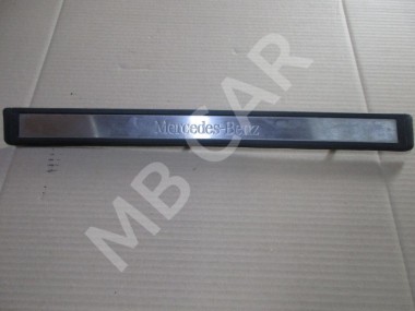 Накладка порога внутренняя MERCEDES-BENZ E-класс W211/S211 (2002 - 2006) — Разборка Мерседес