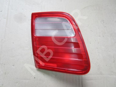 Фонарь крышки багажника MERCEDES-BENZ E-класс W210/S210 (1995 - 1999) — Разборка Мерседес