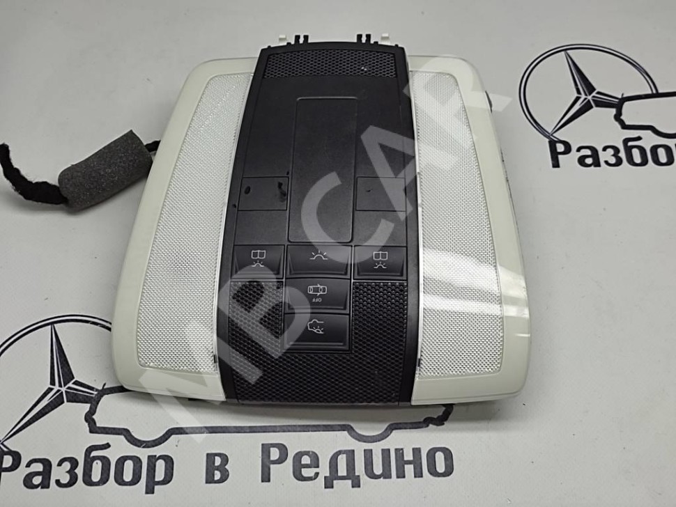 Плафон салона MERCEDES-BENZ C-класс W204/S204/С204 рестайлинг (2011 - 2015) фото 1 — Разборка Мерседес
