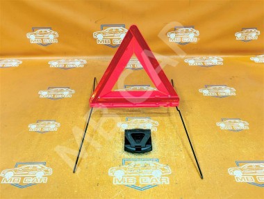 Знак аварийной остановки MERCEDES-BENZ C-класс W204/S204 (2006 - 2011) — Разборка Мерседес