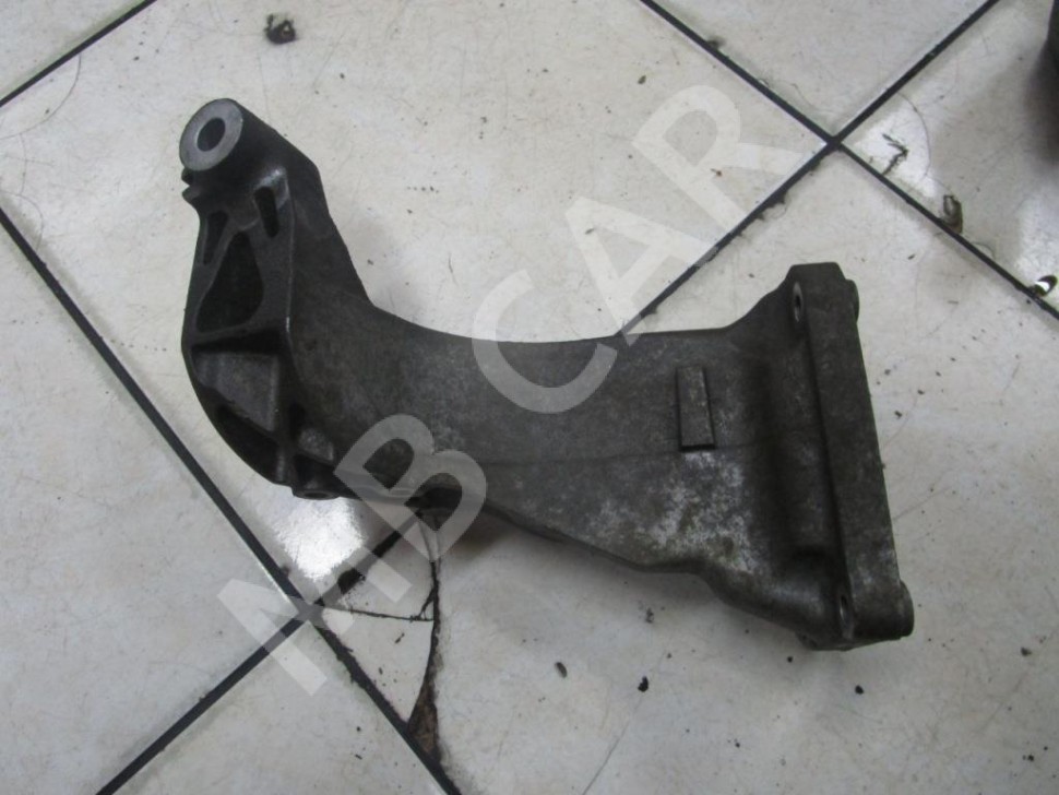 Лапа правая MERCEDES-BENZ S-класс W220 (1998 - 2005) фото 1 — Разборка Мерседес