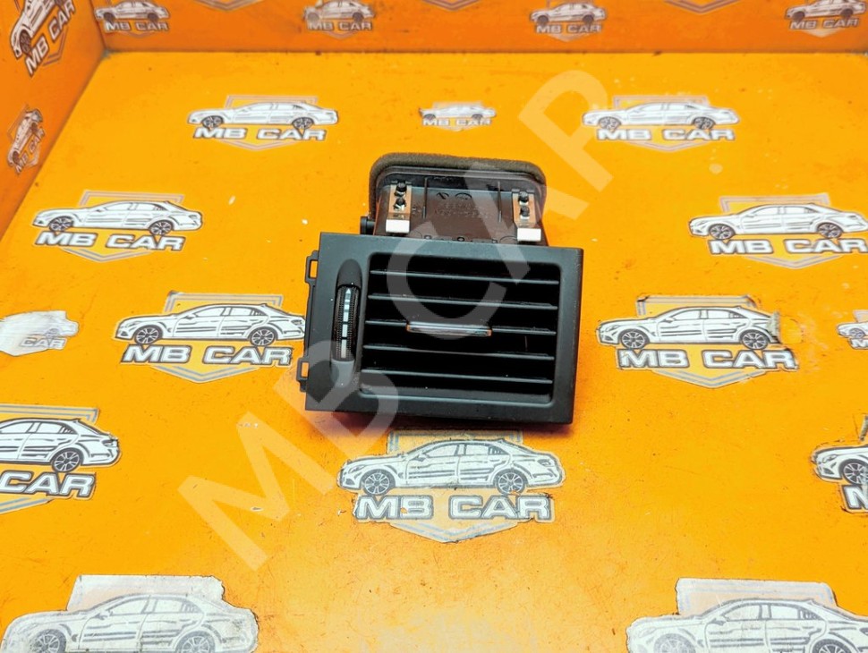 Воздуховод MERCEDES-BENZ C-класс W204/S204 (2006 - 2011) фото 1 &mdash; Разборка Мерседес