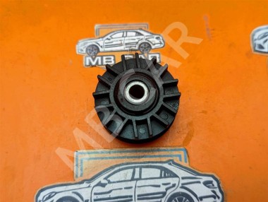 Кронштейн крепления бампера MERCEDES-BENZ C-класс W203/S203/CL203 (2000 - 2004) — Разборка Мерседес