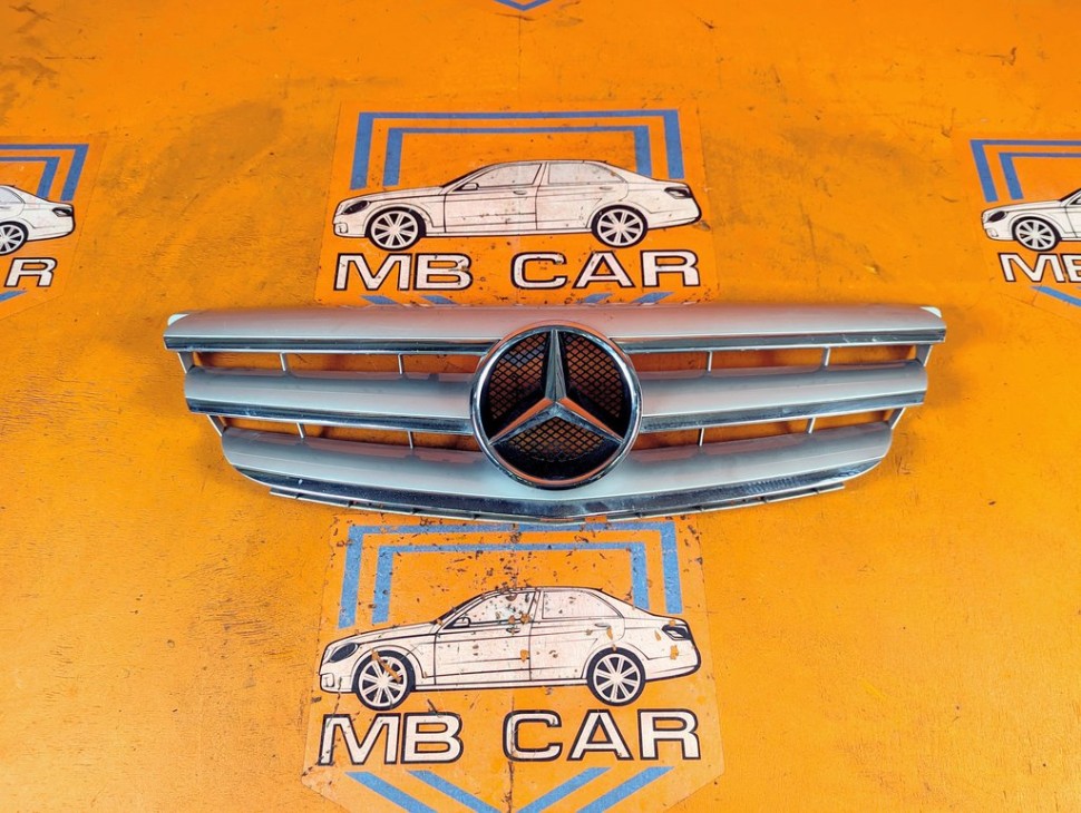 Решетка радиатора MERCEDES-BENZ B-класс W245 (2005 - 2009) B 180 2.0 CDI CVT (109 л.с.) фото 1 &mdash; Разборка Мерседес