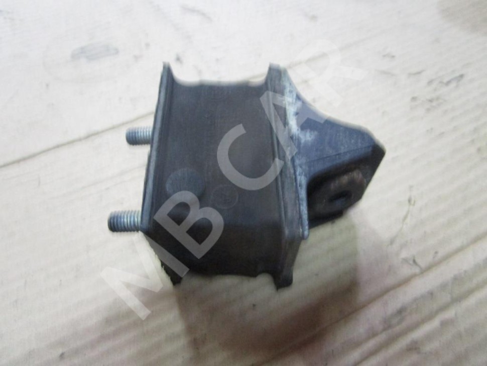 Опора двигателя MERCEDES-BENZ Sprinter W901-905 (1995 - 2006) фото 1 — Разборка Мерседес