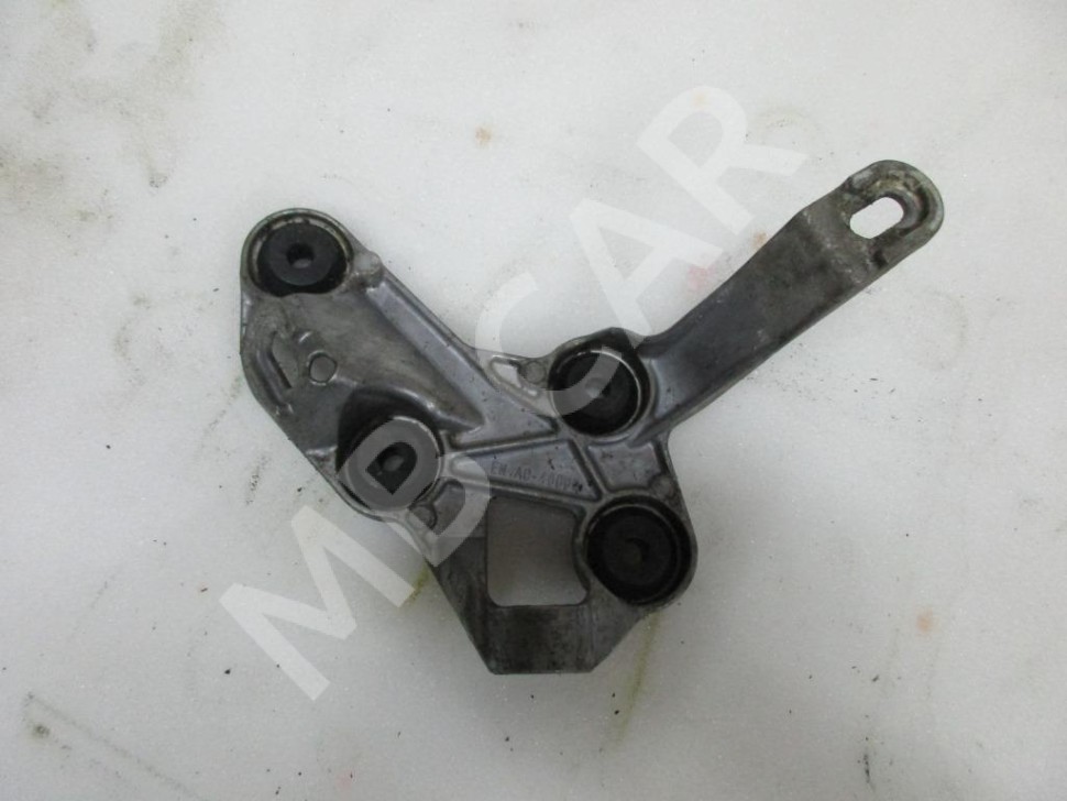 Кронштейн блока ABS MERCEDES-BENZ C-класс W205/S205/C205/A205 (2014 - 2018) фото 1 — Разборка Мерседес