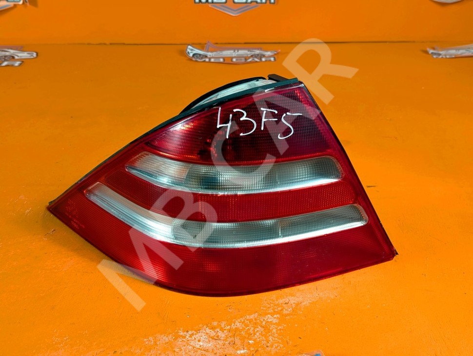 Фонарь задний левый MERCEDES-BENZ S-класс W220 (1998 - 2005) фото 1 &mdash; Разборка Мерседес