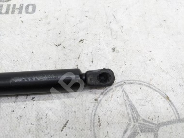 Амортизатор капота MERCEDES-BENZ CLK-класс C208/A208 (1997 - 2000) — Разборка Мерседес