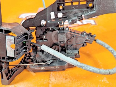 Замок двери передней правой MERCEDES-BENZ GLE-класс W166 (2015 - 2018) &mdash; Разборка Мерседес