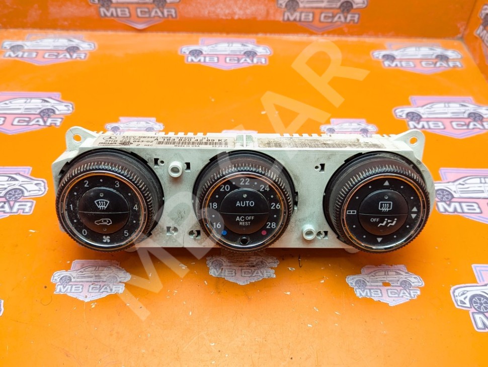 Панель управления климатом MERCEDES-BENZ M-класс W163 рестайлинг (2001 - 2005) фото 1 &mdash; Разборка Мерседес