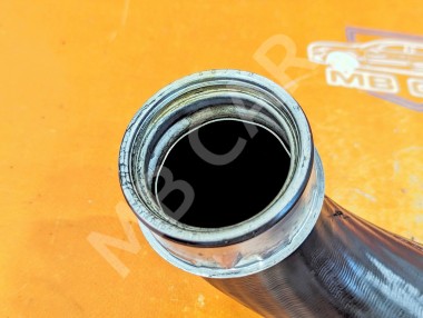 Патрубок интеркулера MERCEDES-BENZ GLE-класс W166 (2015 - 2018) — Разборка Мерседес