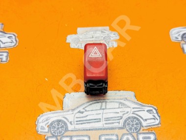 Кнопка аварийной сигнализации MERCEDES-BENZ E-класс W124/S124/C124/A124 (1984 - 1997) — Разборка Мерседес