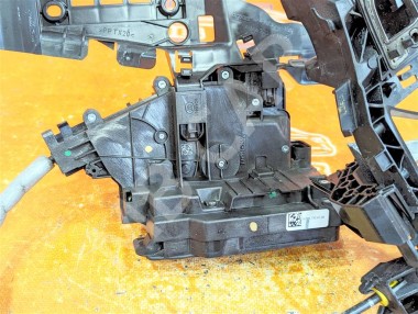 Замок двери задней левой MERCEDES-BENZ GLE-класс Coupe C292 (2015 - 2019) — Разборка Мерседес