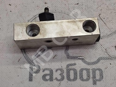 Распределитель гидроподвески MERCEDES-BENZ S-класс W220 рестайлинг (2002 - 2005) — Разборка Мерседес