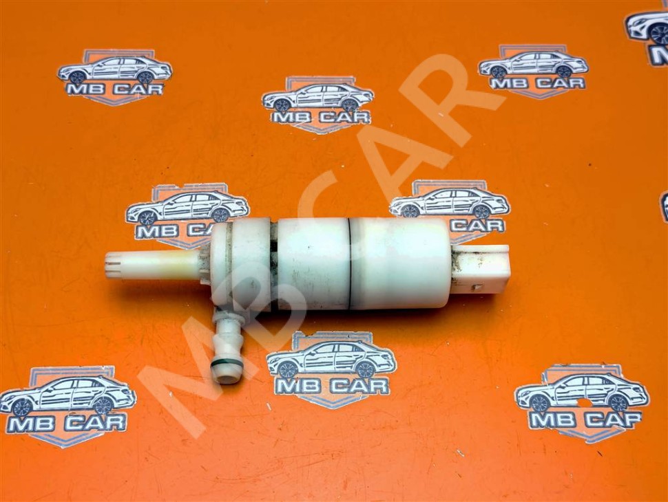 Насос омывателей MERCEDES-BENZ E-класс W210/S210 (1995 - 1999) фото 1 — Разборка Мерседес