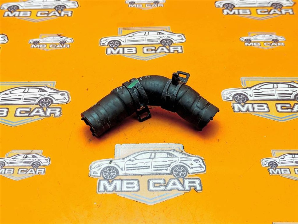 Патрубок ОЖ MERCEDES-BENZ C-класс W204/S204 (2006 - 2011) фото 1 &mdash; Разборка Мерседес