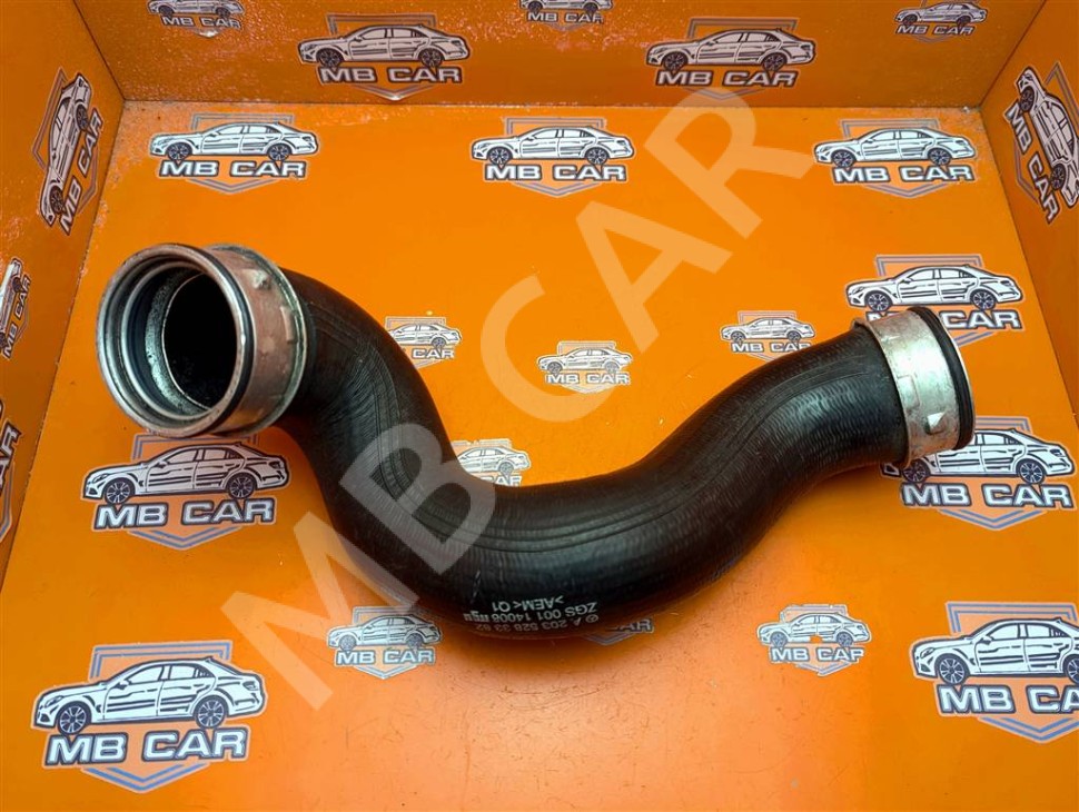 Патрубок интеркулера MERCEDES-BENZ CLK-класс C209/A209 (2002 - 2005) фото 1 &mdash; Разборка Мерседес
