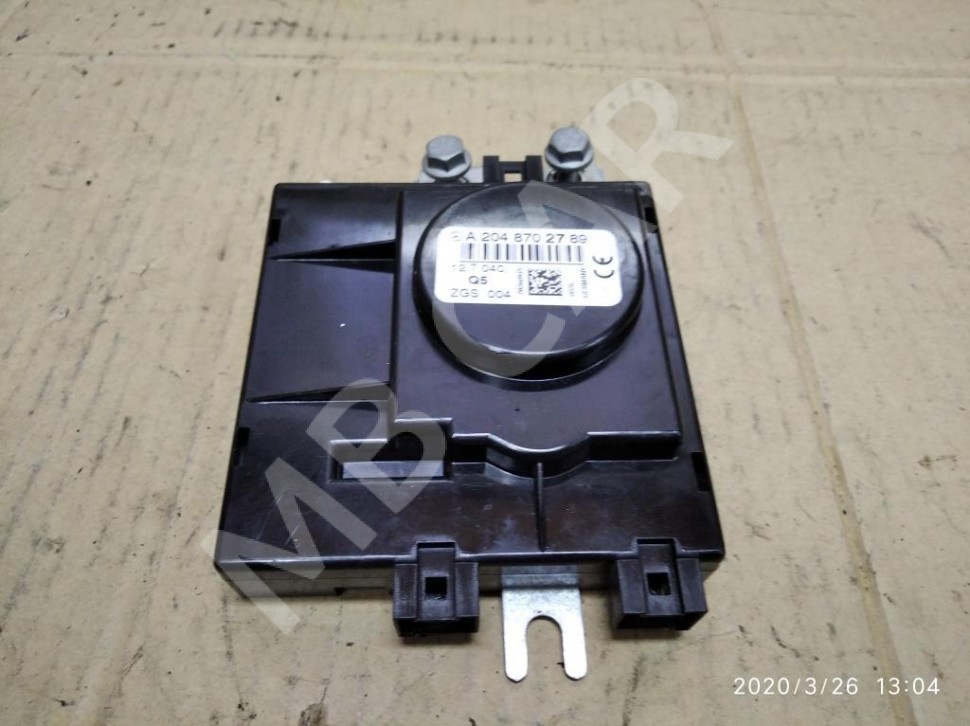 Усилитель антенны MERCEDES-BENZ C-класс W204/S204/С204 рестайлинг (2011 - 2015) фото 1 — Разборка Мерседес