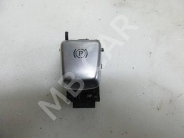 Кнопка ручника MERCEDES-BENZ C-класс W205/S205/C205/A205 (2014 - 2018) — Разборка Мерседес
