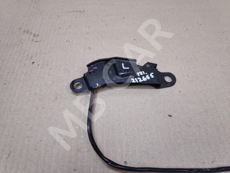 Замок складной крыши MERCEDES-BENZ SLK-класс R171 (2004 - 2008) фото 1 — Разборка Мерседес