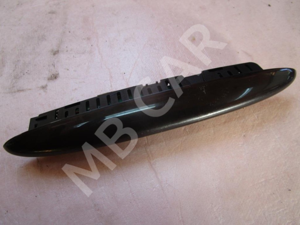 Индикатор парктроника MERCEDES-BENZ A-класс W169 рестайлинг (2008 - 2012) фото 1 — Разборка Мерседес