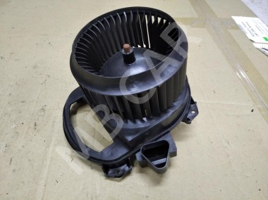 Моторчик печки MERCEDES-BENZ GLA-класс X156 рестайлинг (2017 - 2020) — Разборка Мерседес