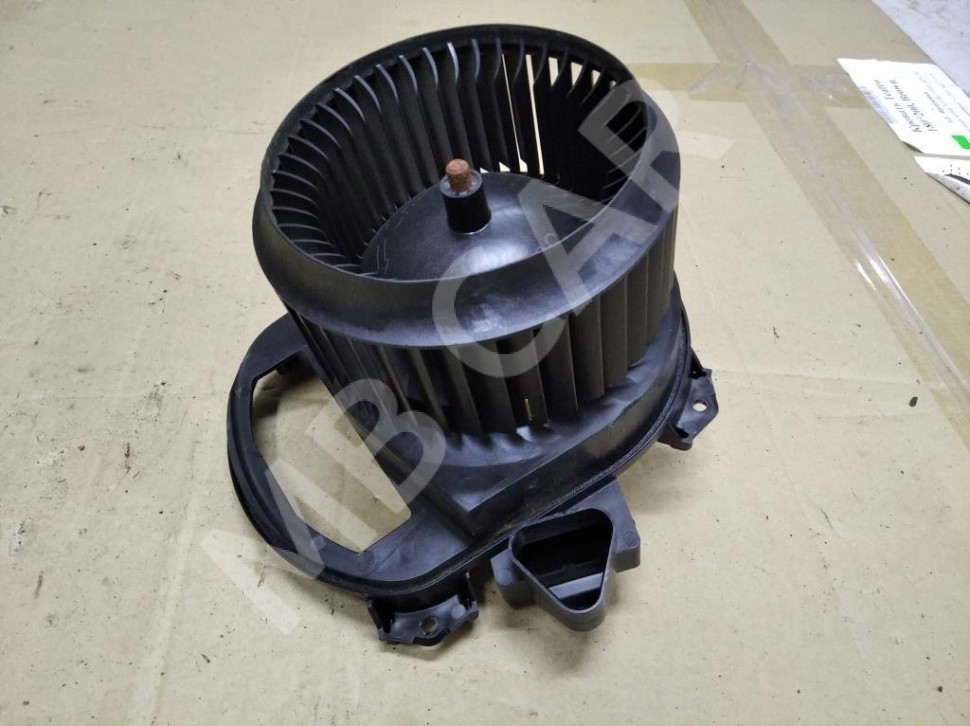 Моторчик печки MERCEDES-BENZ GLA-класс X156 рестайлинг (2017 - 2020) фото 1 — Разборка Мерседес