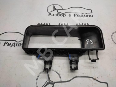 Воздухозаборник MERCEDES-BENZ E-класс W211/S211 (2002 - 2006) — Разборка Мерседес