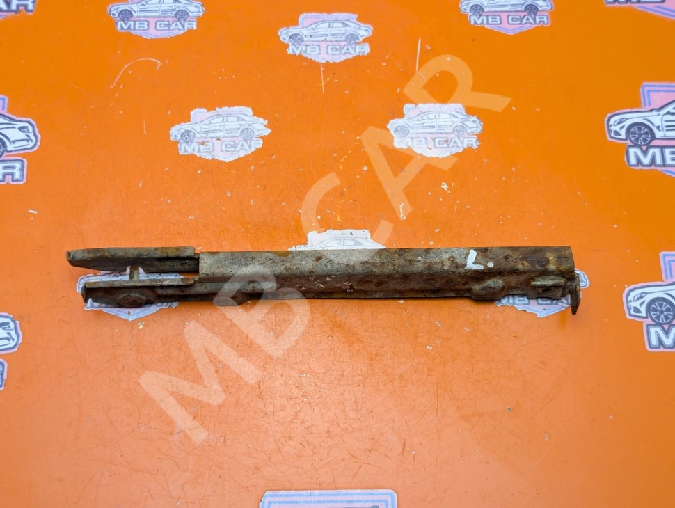 Кронштейн крепления бампера MERCEDES-BENZ S-класс W220 (1998 - 2005) фото 1 &mdash; Разборка Мерседес