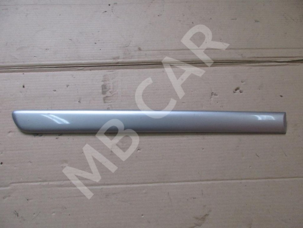 Молдинг двери MERCEDES-BENZ M-класс W163 (1997 - 2001) фото 1 &mdash; Разборка Мерседес