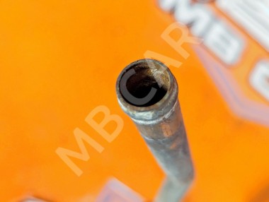 Трубка ОЖ MERCEDES-BENZ Sprinter W901-905 (1995 - 2006) &mdash; Разборка Мерседес