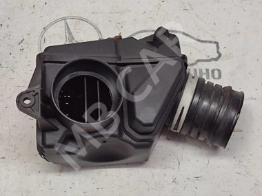 Резонатор воздушного фильтра MERCEDES-BENZ C-класс W203/S203/CL203 (2000 - 2004) — Разборка Мерседес