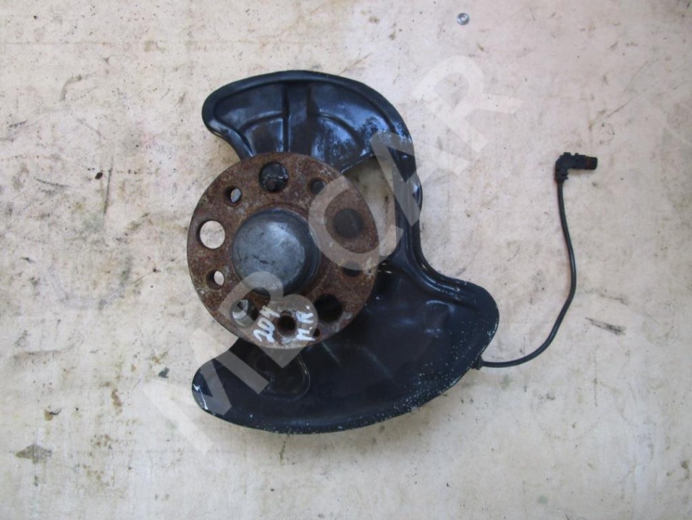 Кулак поворотный передний правый MERCEDES-BENZ C-класс W204/S204 (2006 - 2011) фото 1 — Разборка Мерседес